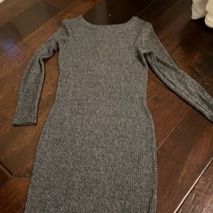 grey ribbed midi dress, supper flattering
